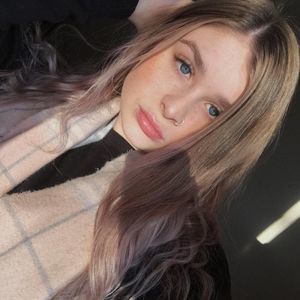 Meet your Posher, Carlyn